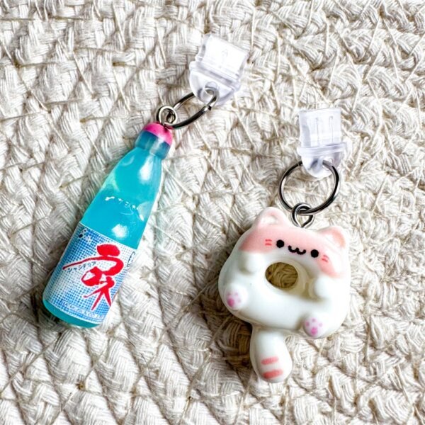 Kawaii Cat & Soda Kindle Charm Set – E-Reader Dust Plugs & Phone Charms